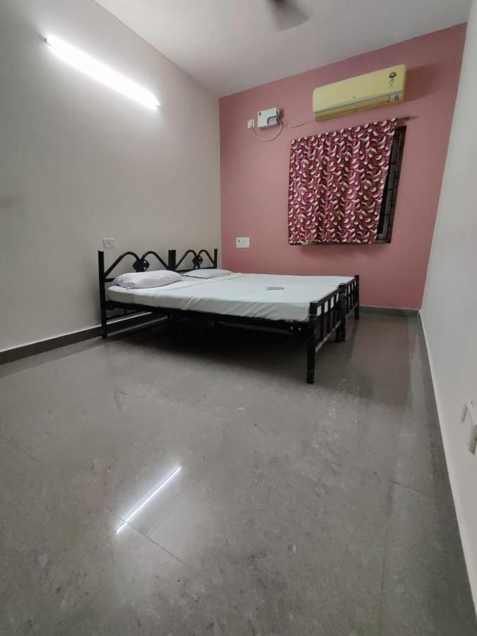Allamanda Abode Aparthotel Chennai Bagian luar foto
