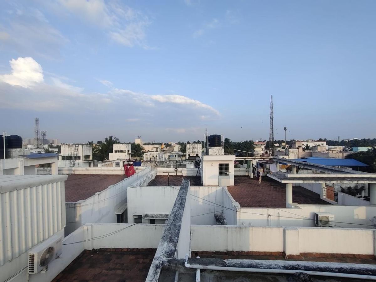 Allamanda Abode Aparthotel Chennai Bagian luar foto